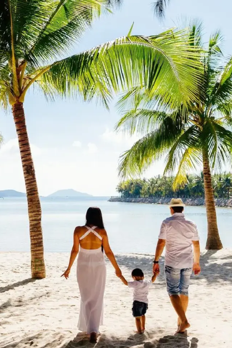 9 Days, 6 Parks – Nairobi To Kenya Beach Safari