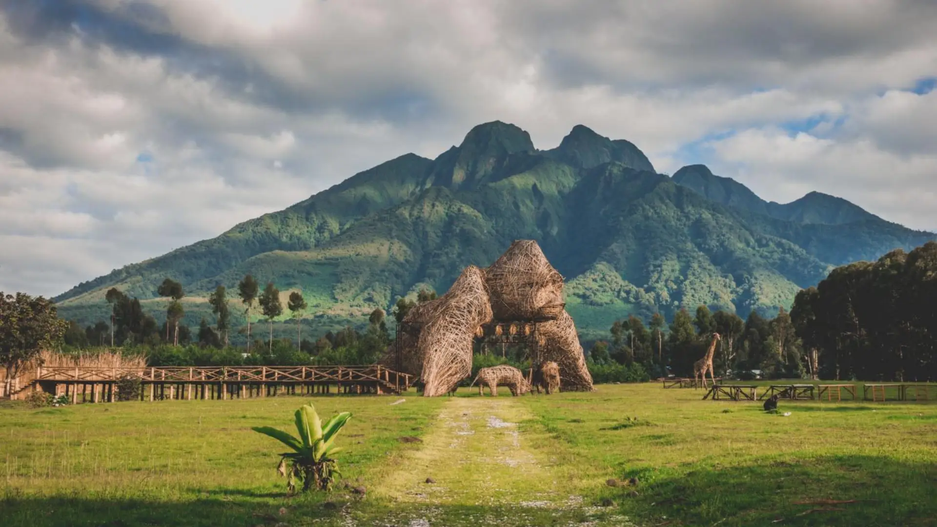 Volcanoes National Park Attraction